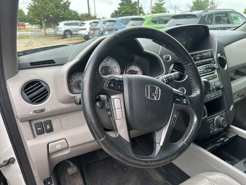 Used 2015 Honda Pilot Touring image 26