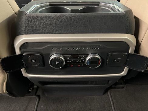 Certified 2024 Ford Expedition Max Limited image 34