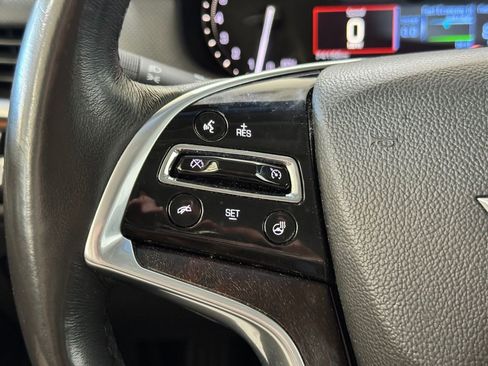 Used 2019 Cadillac XTS Luxury image 19