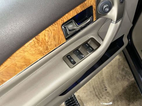 Used 2013 Lincoln MKX AWD image 15