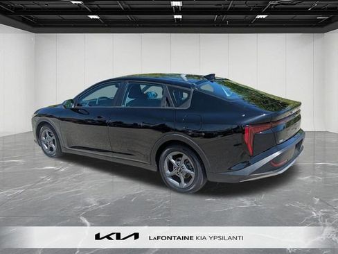 Used 2025 Kia K4 FWD image 3