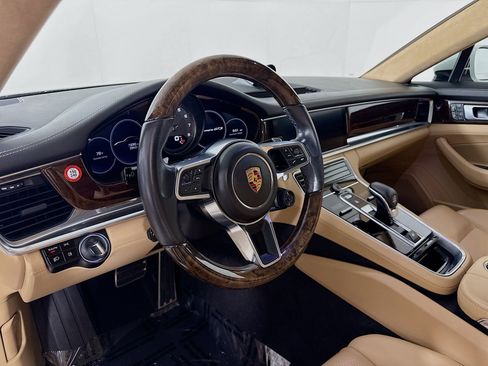Certified 2020 Porsche Panamera GTS AWD/4WD image 4