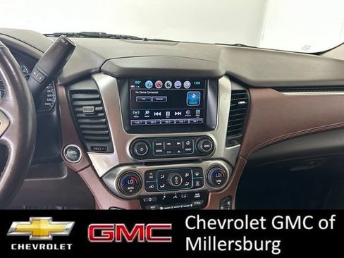 Used 2017 Chevrolet Suburban Premier AWD/4WD image 18