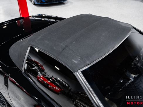 Used 2006 Chevrolet Corvette Convertible w/ Preferred Equipment Group image 36