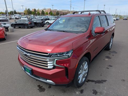 Certified 2021 Chevrolet Suburban High Country w/ Premium Package 2 AWD/4WD image 8