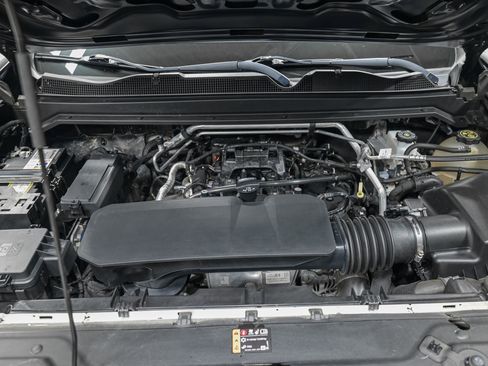 Used 2023 Chevrolet Colorado W/T w/ WT Convenience Package II image 11