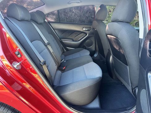 Used 2018 Kia Forte S w/ S Technology Plus Package image 13