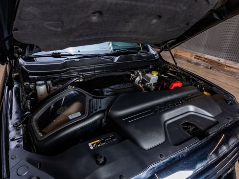 Used 2022 RAM 3500 Limited image 40