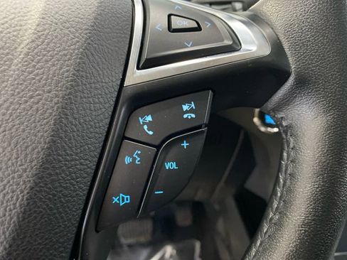 Used 2022 Ford Edge Titanium image 23