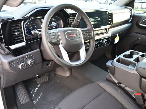 New 2026 GMC Sierra 1500 SLE w/ Preferred Package AWD/4WD image 16