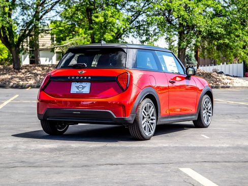 New 2026 MINI Cooper 2-Door Hardtop FWD image 5