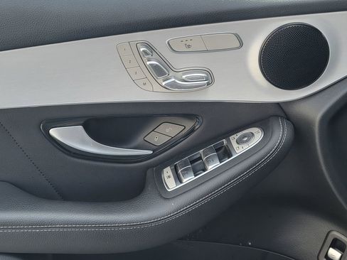 Used 2022 Mercedes-Benz GLC 300 image 21