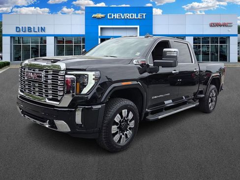 New 2026 GMC Sierra 2500 Denali w/ Max Trailering Package AWD/4WD image 1