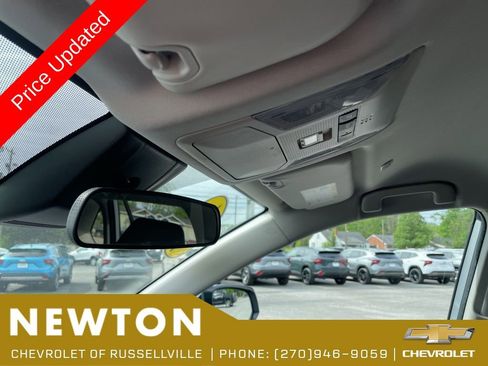 Used 2025 Toyota RAV4 LE FWD image 22