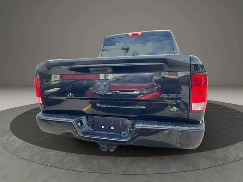 Used 2017 RAM 1500 Express AWD/4WD image 6