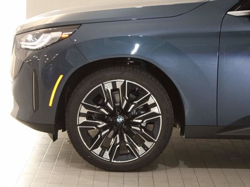 Used 2025 BMW X3 xDrive30i w/ Premium Package image 4