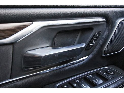 Used 2019 RAM 1500 Laramie image 21