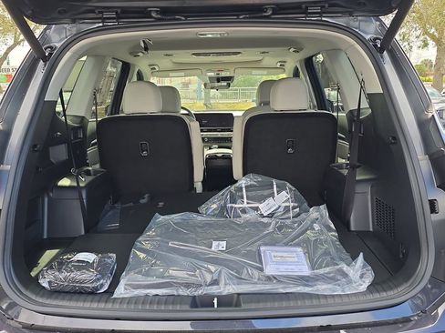 Certified 2025 Kia Telluride S FWD image 10