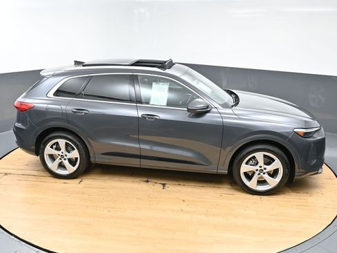 Used 2025 Audi Q5 Prestige AWD/4WD image 50