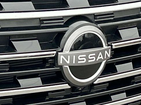 New 2026 Nissan Rogue Platinum w/ Platinum Premium Package AWD/4WD image 10