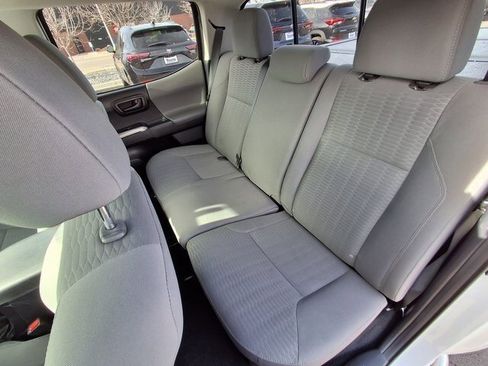 Used 2019 Toyota Tacoma SR5 image 15