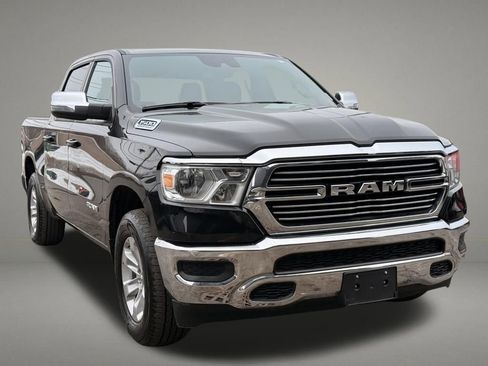 Used 2024 RAM 1500 Laramie AWD/4WD image 8