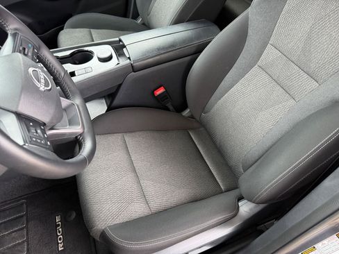 Used 2025 Nissan Rogue SV AWD/4WD image 37