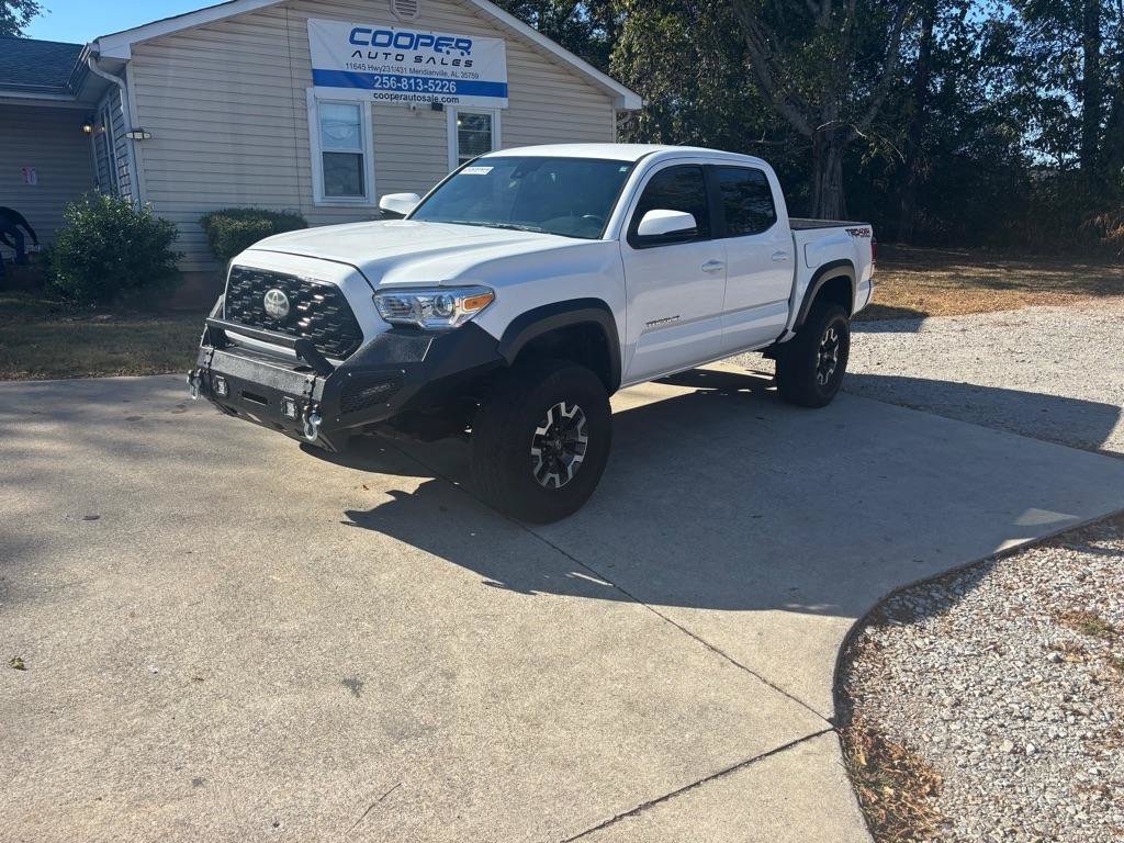 Used 2019 Toyota Tacoma TRD Off-Road w/ Technology Package AWD/4WD image 1