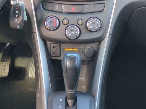 Certified 2022 Chevrolet Trax LS w/ Tint and Cruise Package FWD image 19