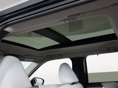 New 2025 Mitsubishi Outlander SEL image 22