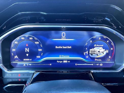 Used 2025 Chevrolet Silverado 2500 LT w/ Convenience Package image 25