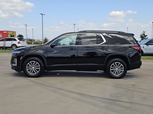Certified 2023 Chevrolet Traverse LT FWD image 3