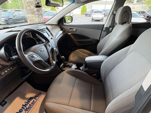 Used 2018 Hyundai Santa Fe Sport FWD image 20
