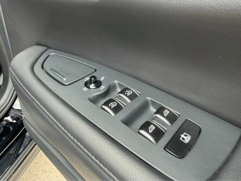 Used 2023 Volvo S90 B6 Plus AWD/4WD image 19