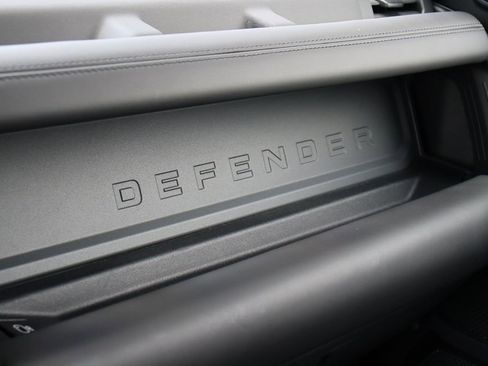 Used 2022 Land Rover Defender 110 X image 22