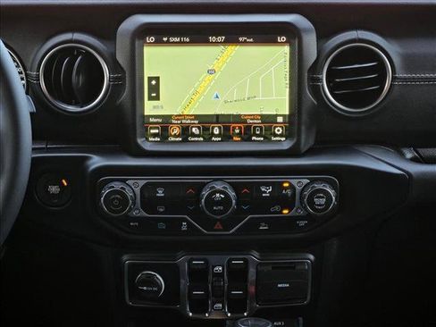 Used 2023 Jeep Wrangler Unlimited Sahara AWD/4WD image 15