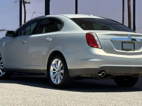 Used 2009 Lincoln MKS FWD image 7