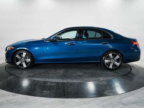 Used 2023 Mercedes-Benz C 300 4MATIC Sedan image 4