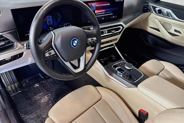 Used 2023 BMW i4 eDrive40 w/ Parking Assistance Package RWD image 9