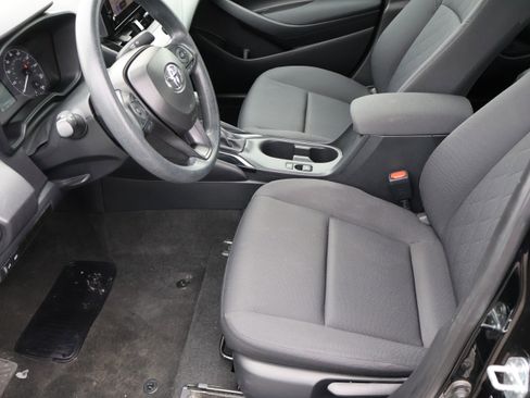 Used 2024 Toyota Corolla LE image 38