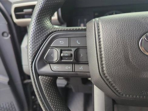 Certified 2025 Toyota Tacoma SR AWD/4WD image 14