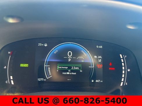 Used 2025 Toyota Camry SE image 17