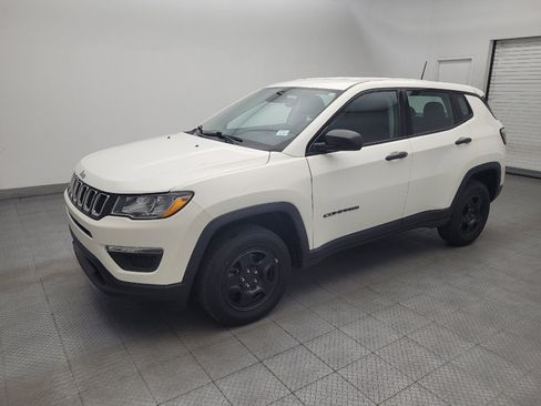 Used 2020 Jeep Compass Sport AWD/4WD image 2