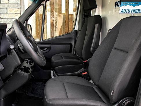 Used 2019 Mercedes-Benz Sprinter 144 image 12