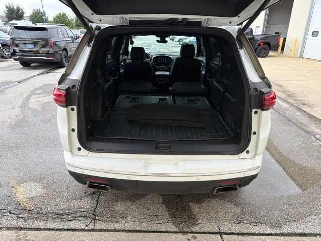 Used 2023 Chevrolet Traverse High Country AWD/4WD image 14