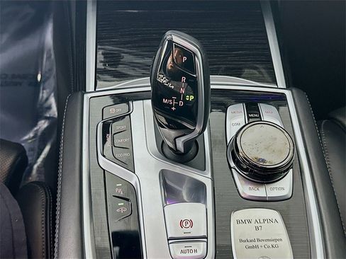 Used 2019 BMW ALPINA B7 xDrive w/ Luxury Rear Seating Package image 16