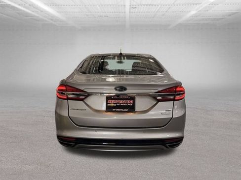 Used 2017 Ford Fusion SE w/ Fusion SE Technology Package FWD image 25