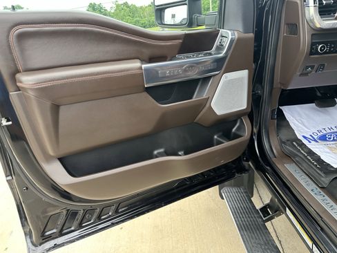 Used 2025 Ford F450 King Ranch w/ Chrome Package AWD/4WD image 16