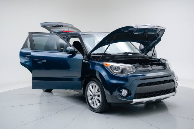 Used 2017 Kia Soul + FWD image 15