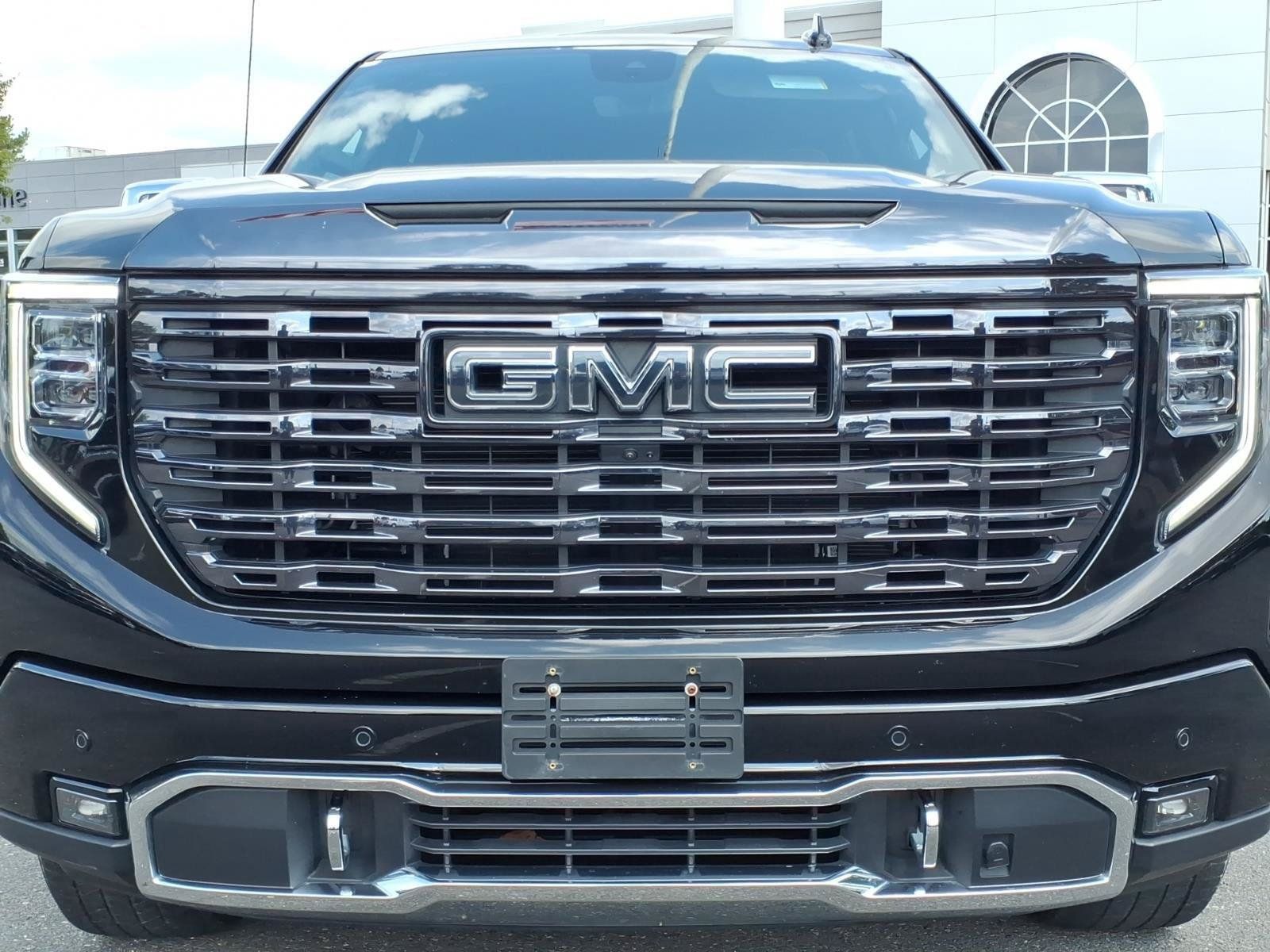 Used 2022 GMC Sierra 1500 Denali Ultimate AWD/4WD image 17